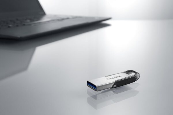 SanDisk Ultra Flair USB 3.0 Flash-Laufwerk 256 GB (robustes 256GB, schwarz - Image 4